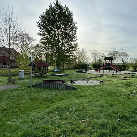 Lausitzhof הוירסוורדה